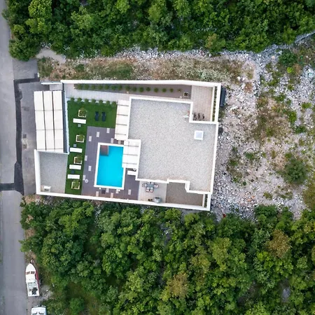 Prázdninový dům Manali Jadranovo