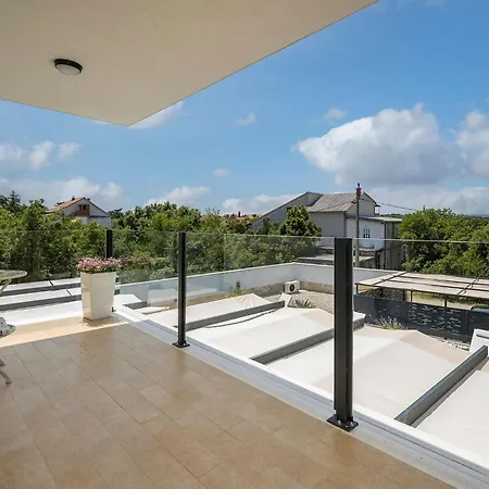 Prázdninový dům Manali Jadranovo